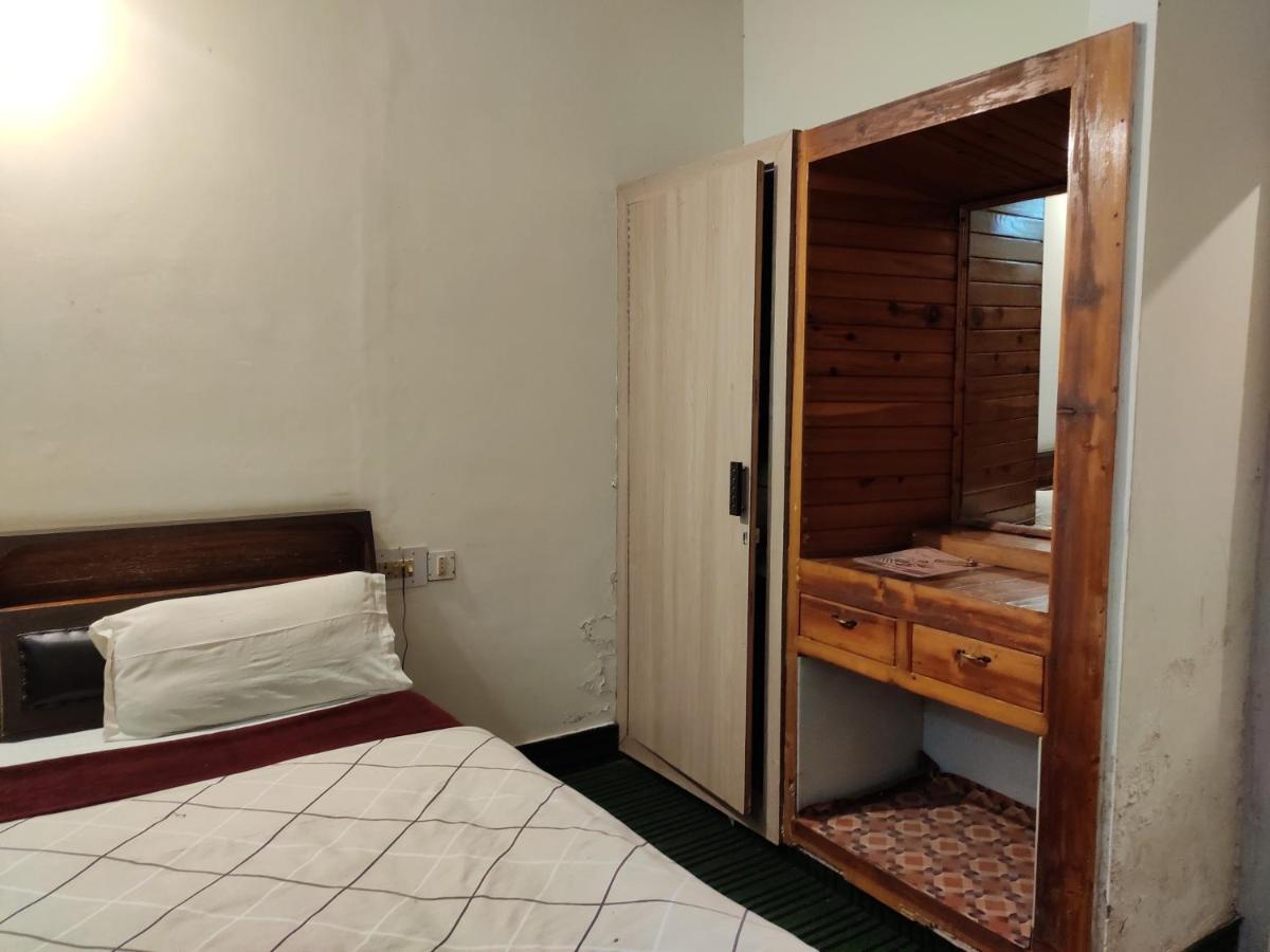 Hotel Royal Chamba  Extérieur photo