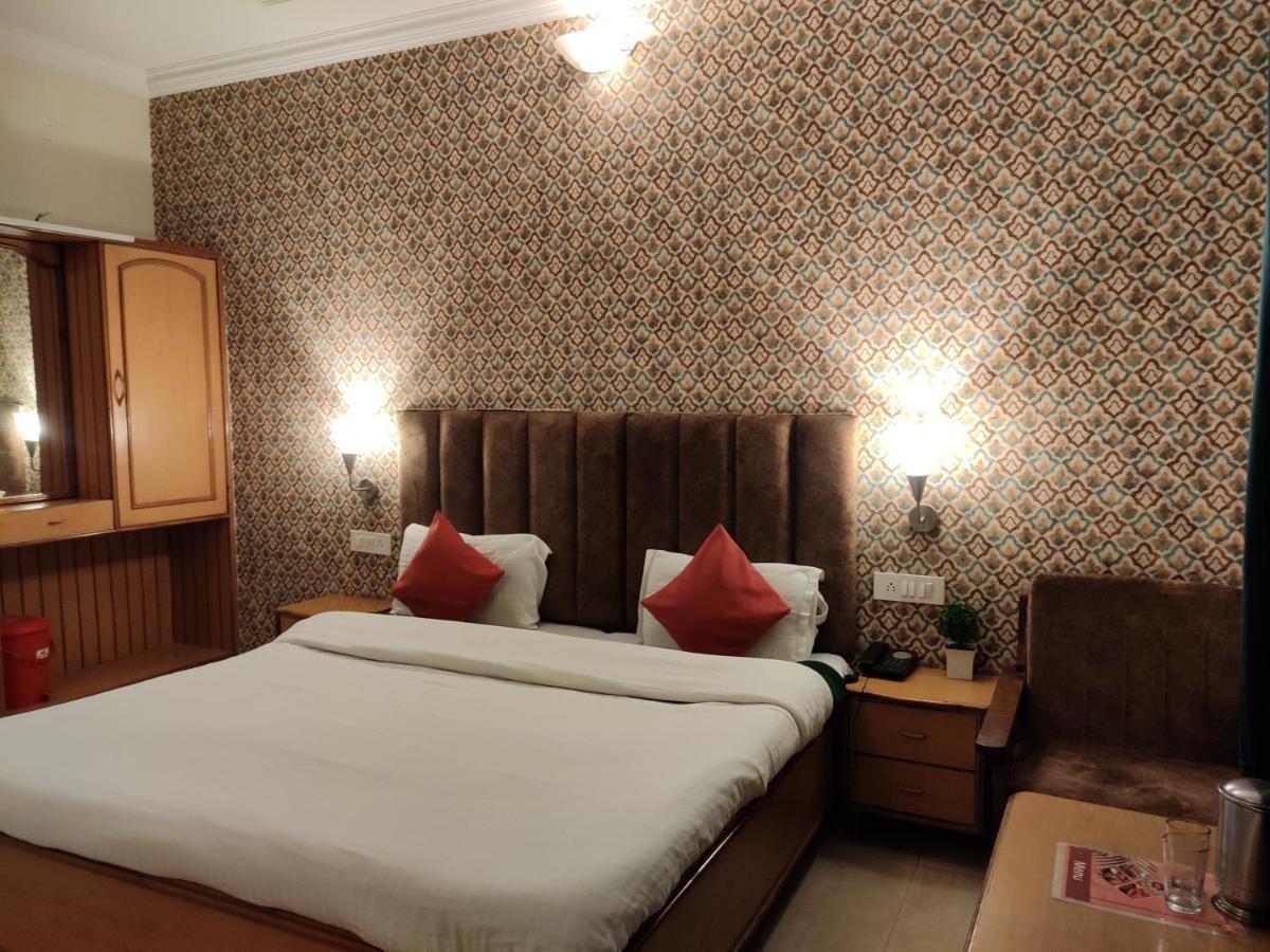 Hotel Royal Chamba  Extérieur photo