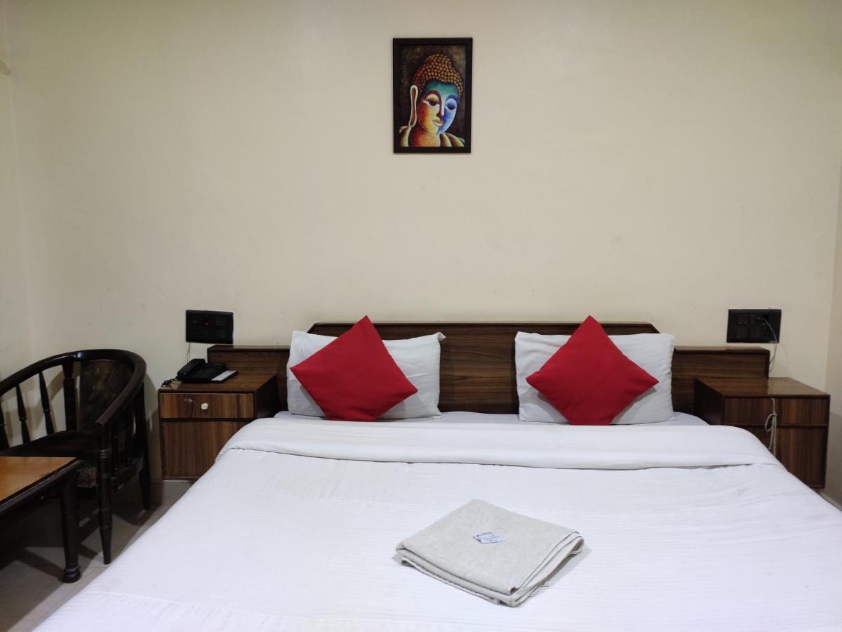 Hotel Royal Chamba  Extérieur photo
